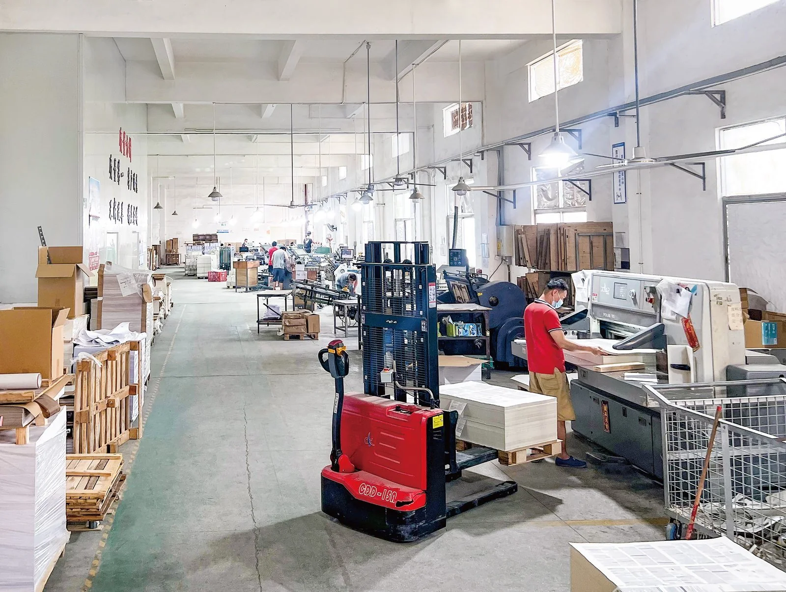 Hongze Packaging production floor